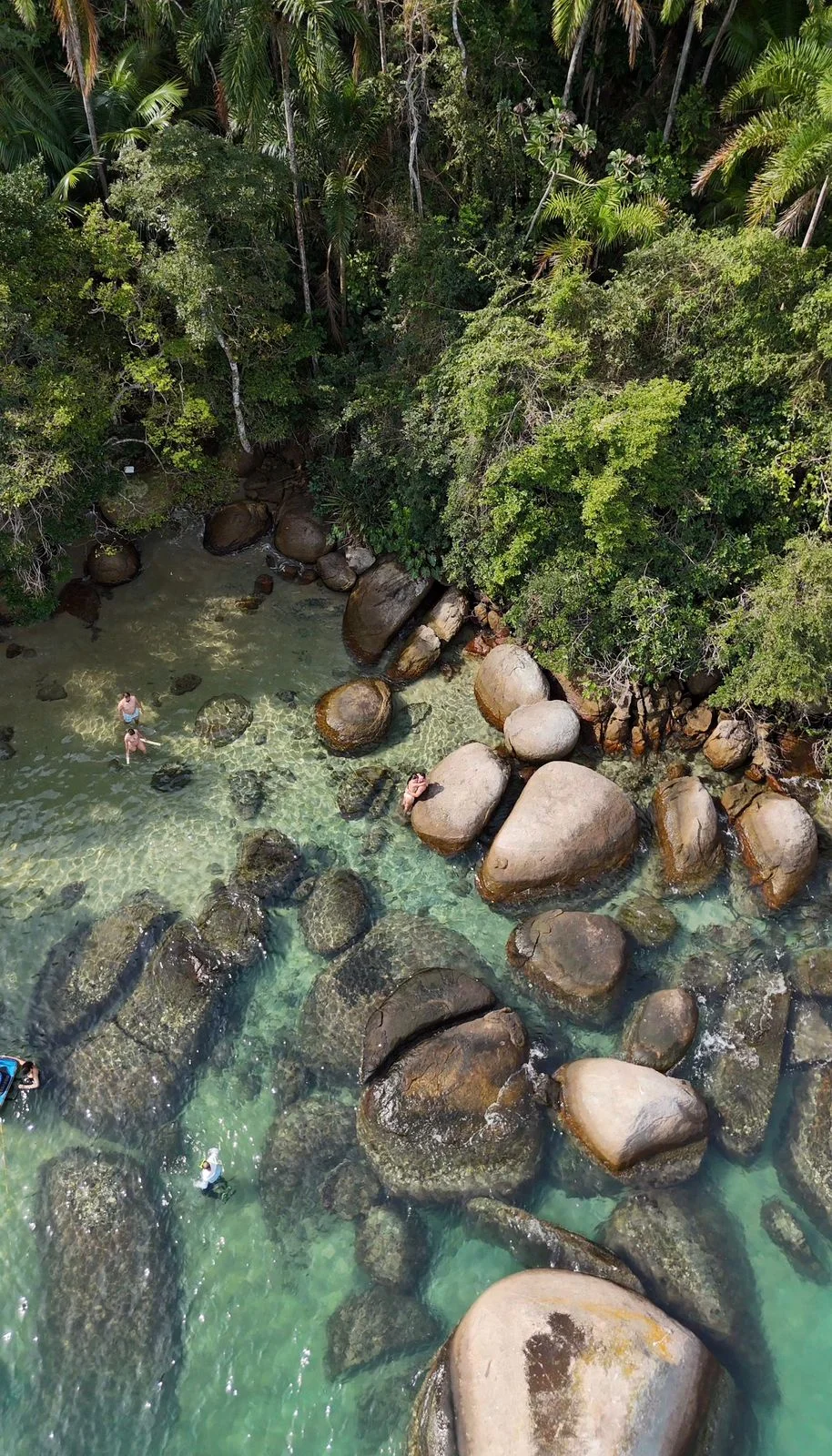 Lagoa Verde Na Enseada da Preguiça — Paraty, RJ (5 de 6)